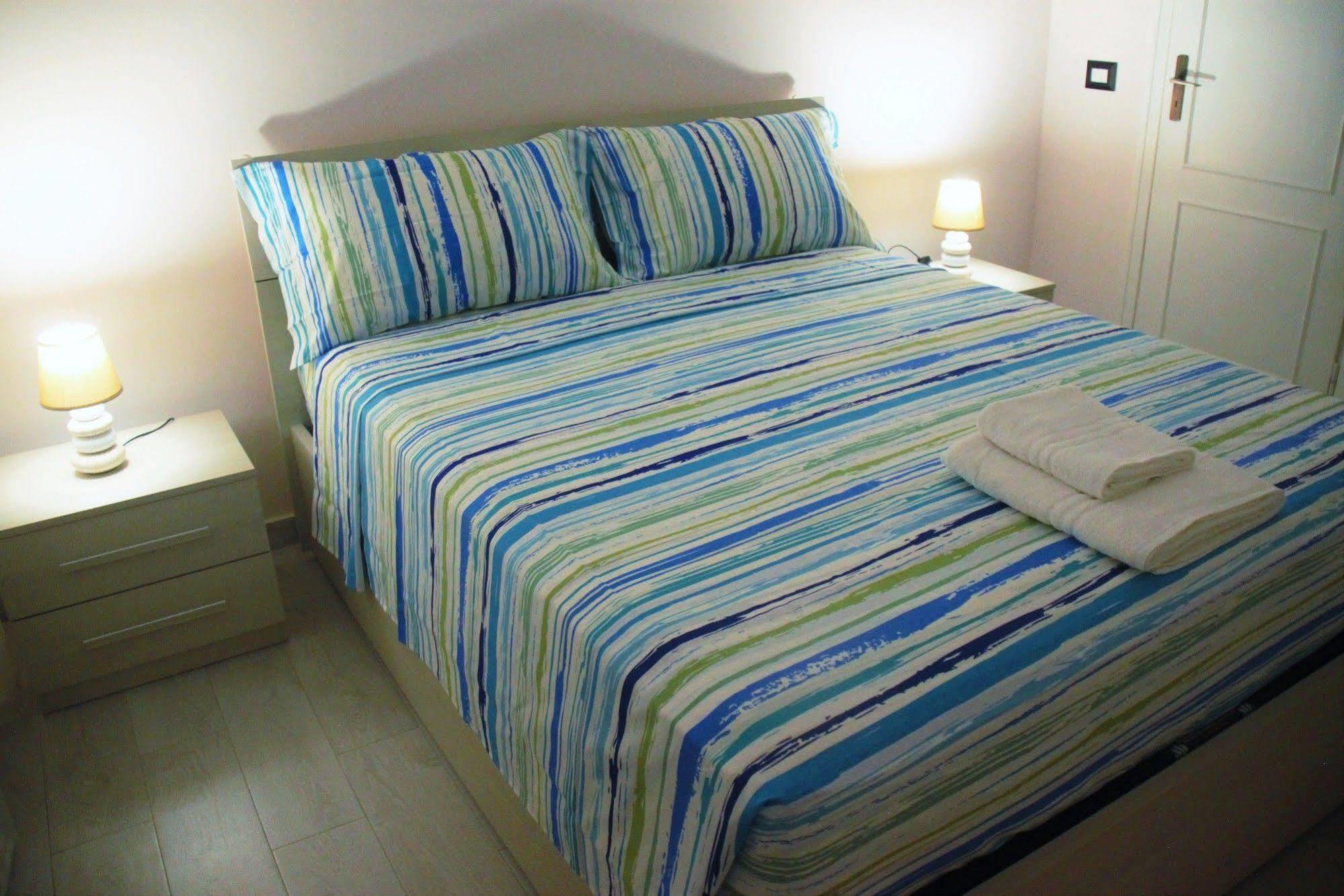 Hello Roma B&B מראה חיצוני תמונה